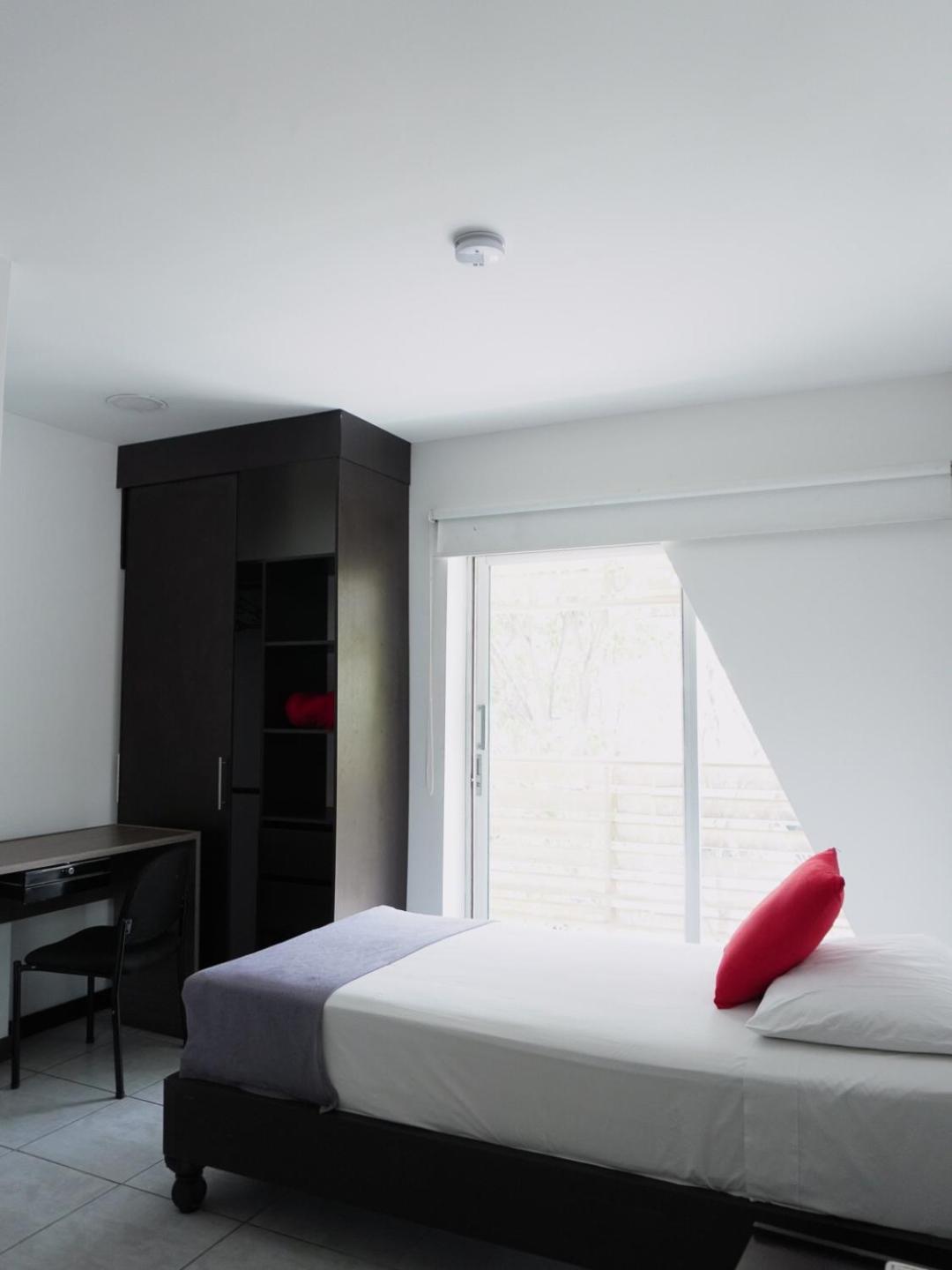 Hotel Depeapan à Cali Extérieur photo